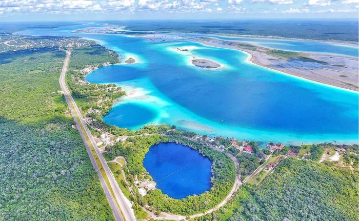 Bacalar laguna xo lagoon lakefront roo quintana yucatan mirador represent